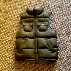 Gap children’s reversible puffer vest